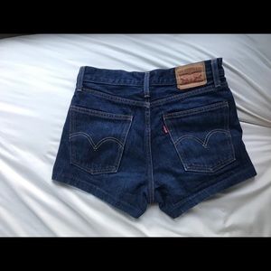 Levi’s dark blue high waisted shorts